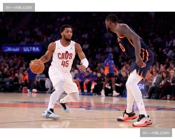 骑士米切尔创队史第五得分神迹：生涯总得分里程碑稳固核心地位